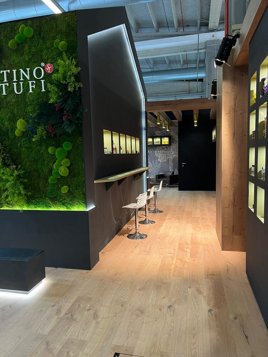 sabatino tartufi stand david design